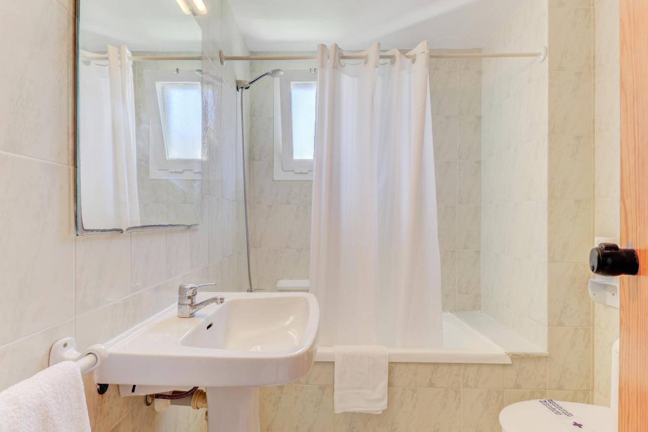 Apartamentos Llevant Поланко Экстерьер фото